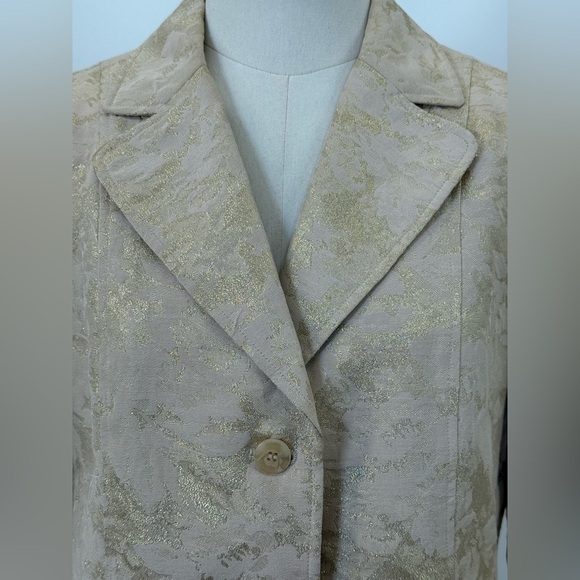 Chico’s Belle Amour Odette Metallic Gold Jacquard Blazer Jacket NWT Sz 1 = M - Picture 11 of 11